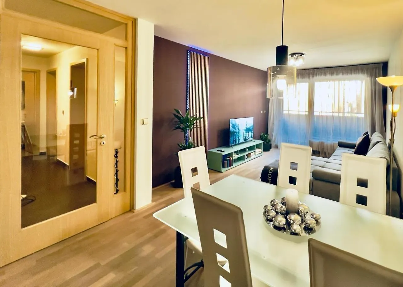 Luxury Apartment In Prague And Free Parking